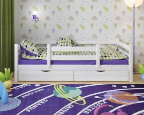 Детская кровать из массива березы Соня-5 (Белый/Лак) в Верхней Пышме - verhnyaya-pyshma.mebel-74.com | фото