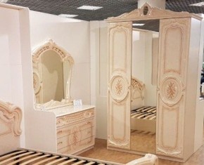 Шкаф 3-х дверный с зеркалами (01.143) Роза (беж) в Верхней Пышме - verhnyaya-pyshma.mebel-74.com | фото