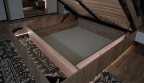 Спальня Джулия Кровать 160 МИ с подъемным механизмом Дуб крафт серый в Верхней Пышме - verhnyaya-pyshma.mebel-74.com | фото